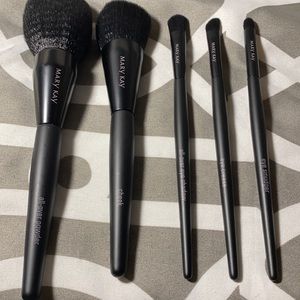 Mary Kay Brush set
